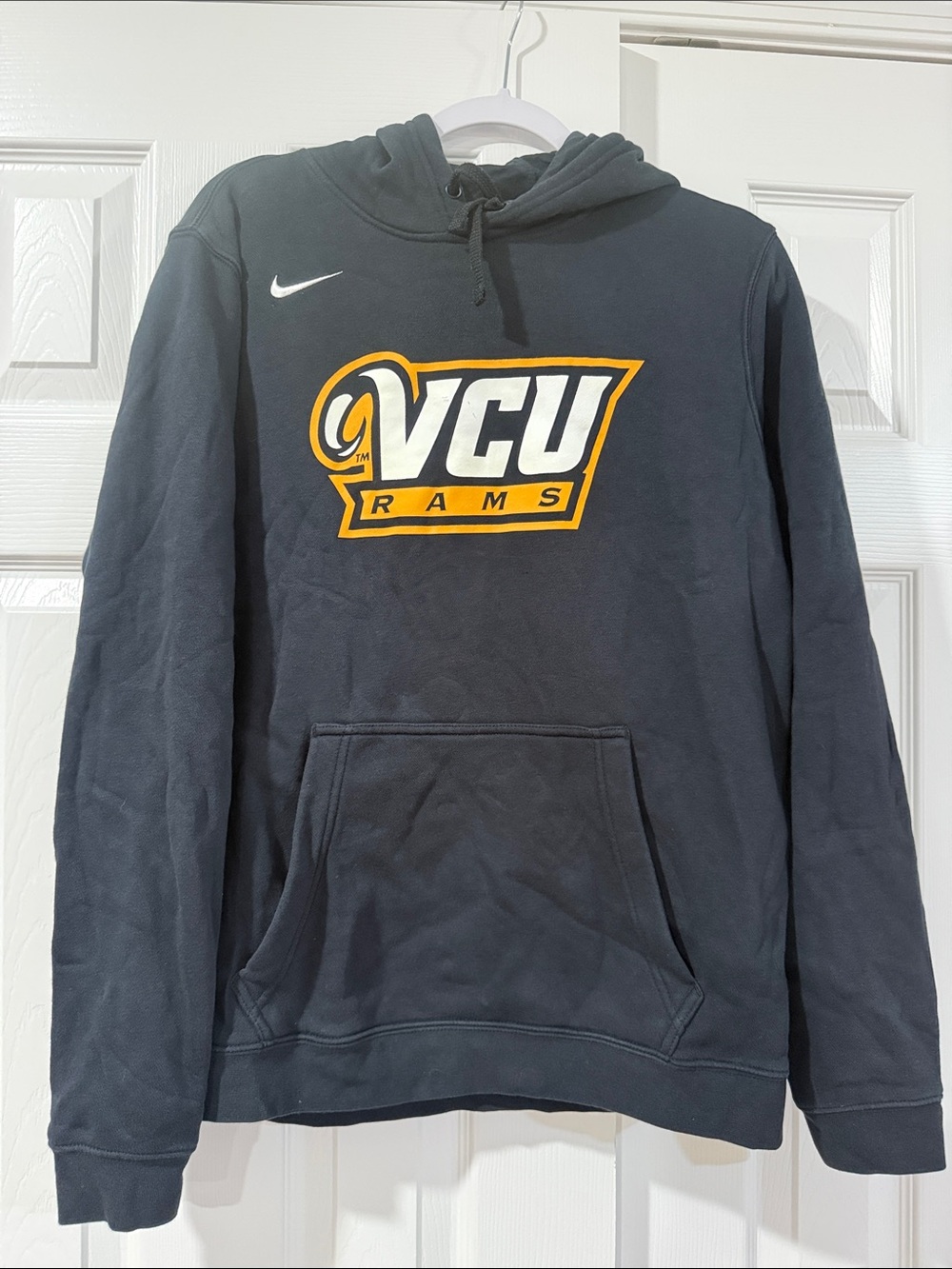 Nike Men's Black VCU Rams Hoodie with Gold Logo